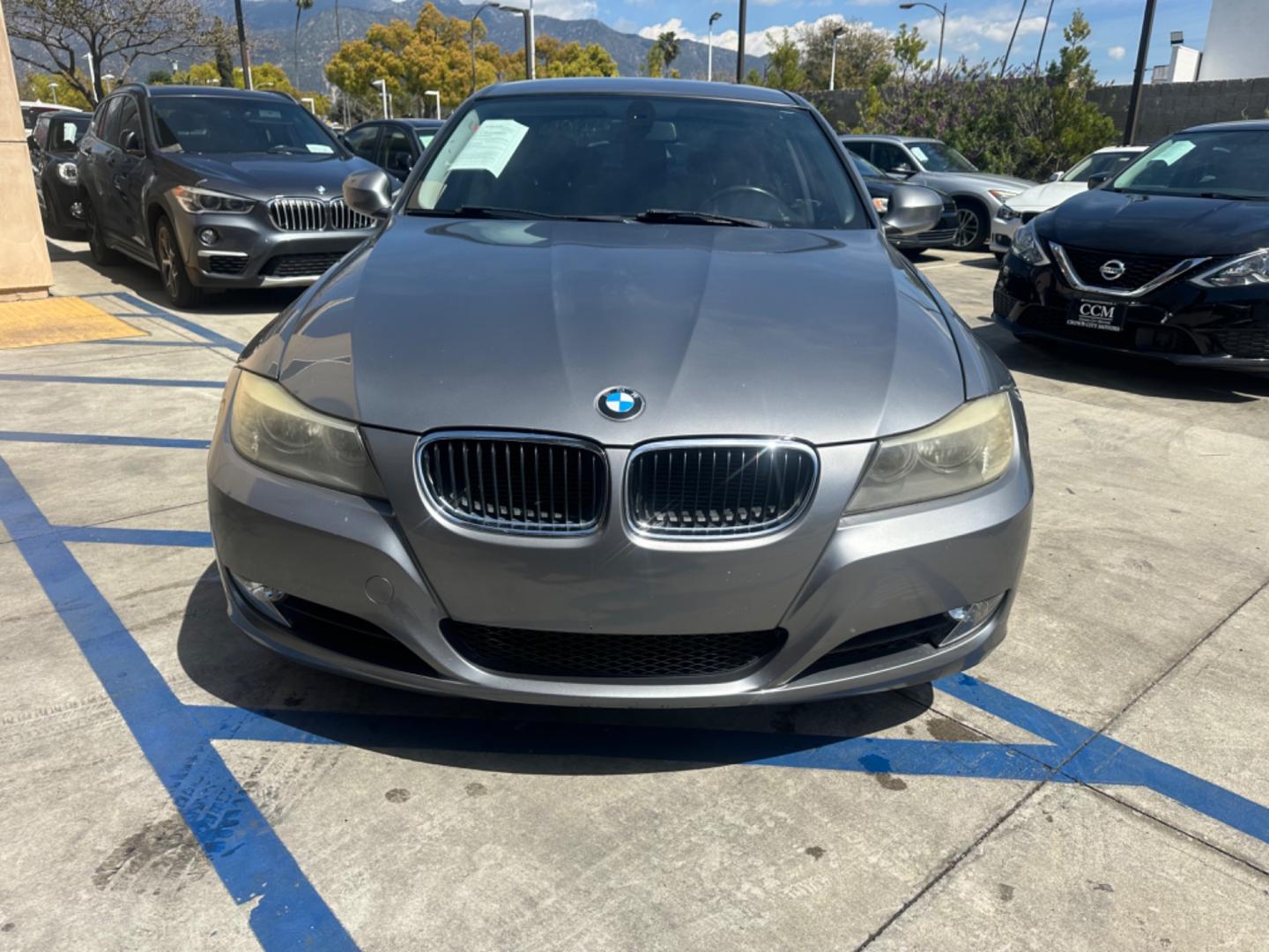 2011 Gray /Black BMW 3-Series leather (WBAPH7C51BE) with an 3.0 6 cylinder engine, Automatic transmission, located at 30 S. Berkeley Avenue, Pasadena, CA, 91107, (626) 248-7567, 34.145447, -118.109398 - Leather! Moon-roof! This 2011 BMW 3-Series 328i comes well equipped. Looking for a reliable ride but struggling with bad credit? Our dealership has got you covered with our impressive selection of used vehicles, including the sleek and stylish 2011 BMW 328. With its powerful inline 6-cylinder engin - Photo#8